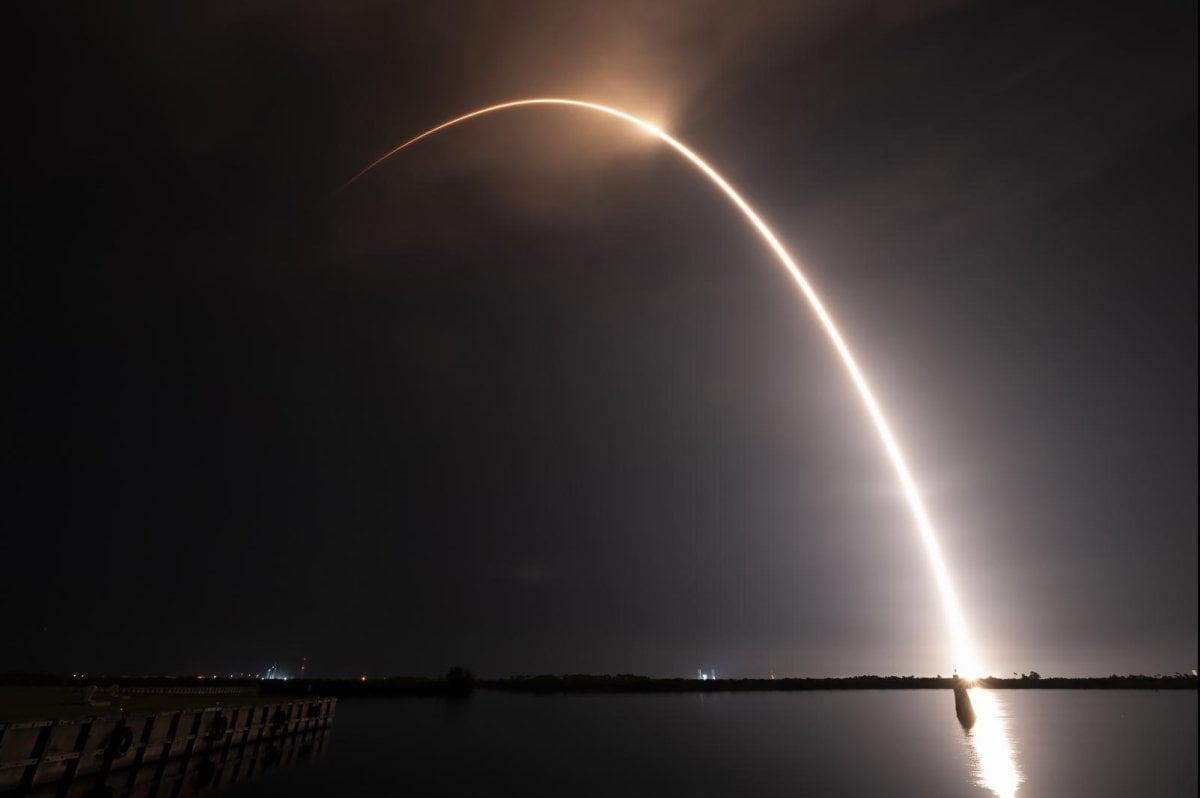 SpaceX launches back-to-back Starlink missions
