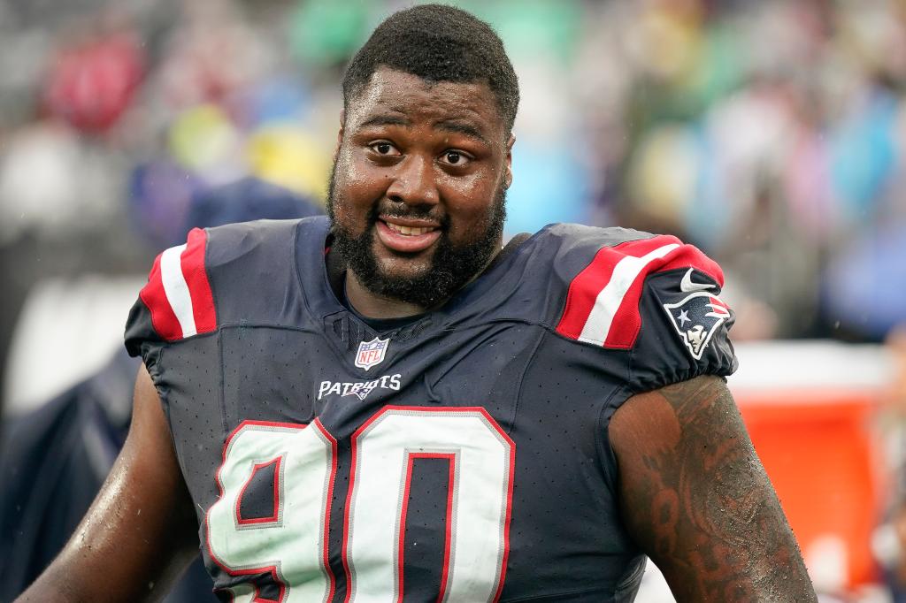 Patriots defensive lineman Christian Barmore hospitalized with blood clots