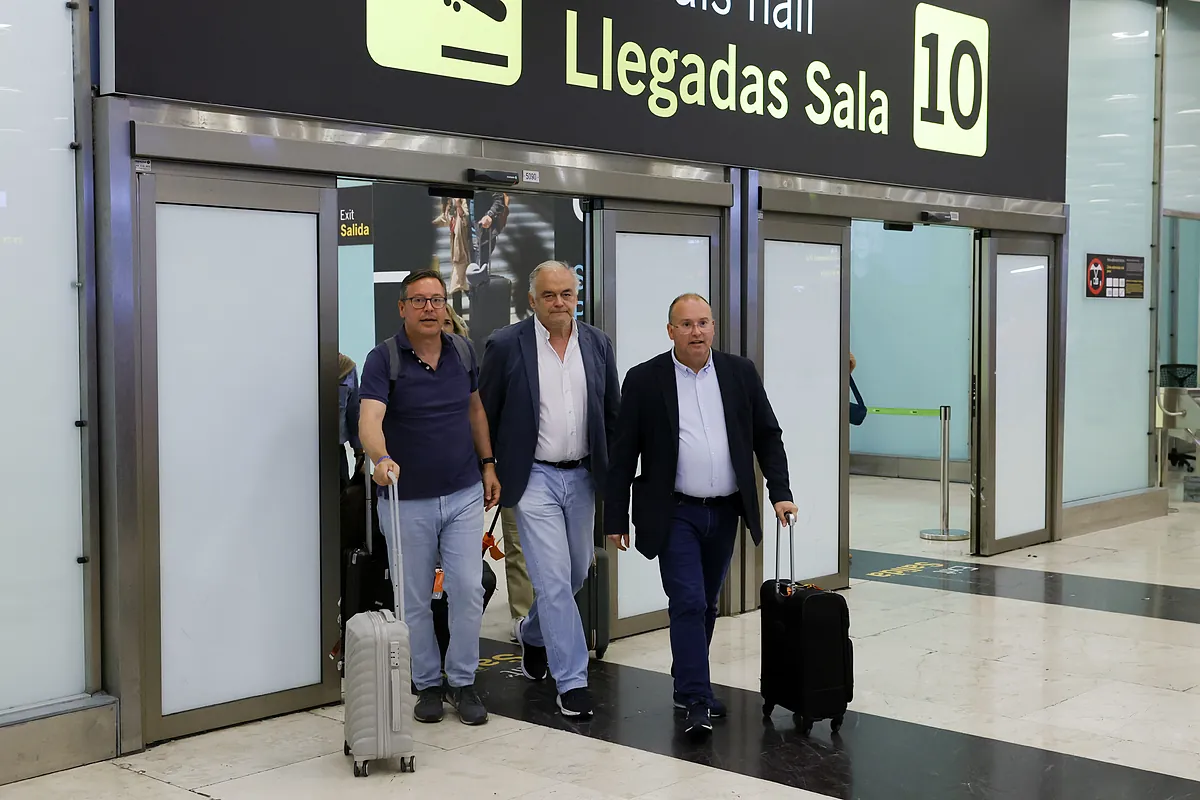 El PSOE tilda de "show" el intento de una delegación del PP de ir a las elecciones de Venezuela y exige que aclare quién pagó el viaje