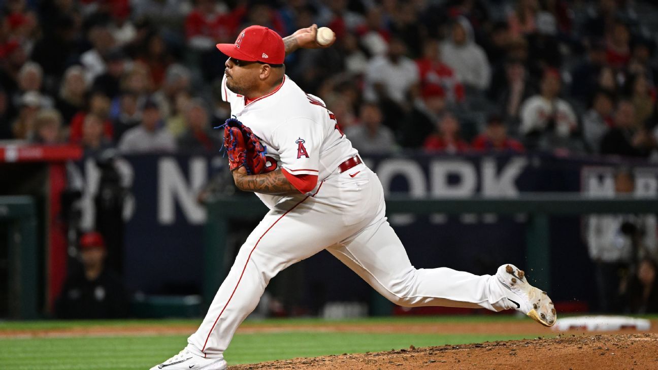 Reyes Moronta, former MLB pitcher, dies at age 31
