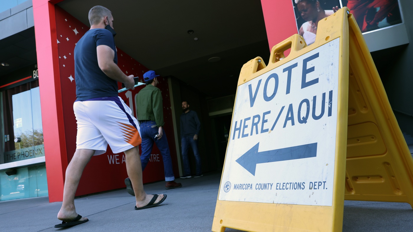 Winklevoss twins and crypto ties seek to shape Arizona Democratic primary race