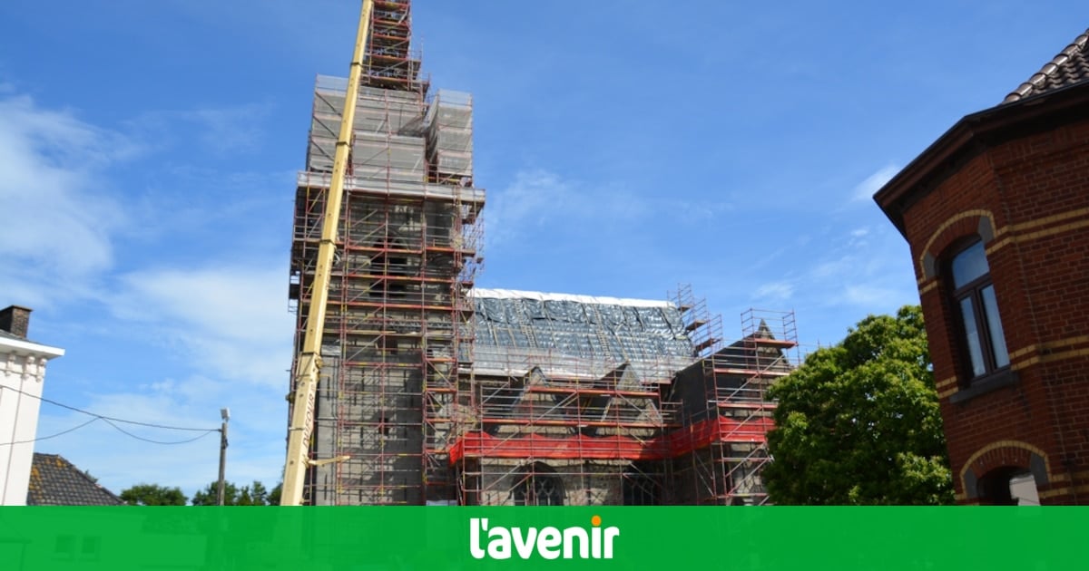 Le très problématique clocher de l’église Saint-Martin de Chièvres