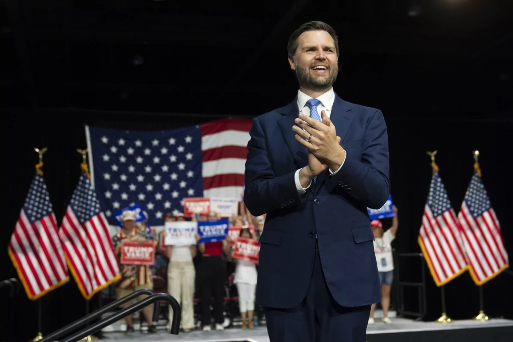 WATCH LIVE: Vice presidential candidate JD Vance hosts rally in Arizona
