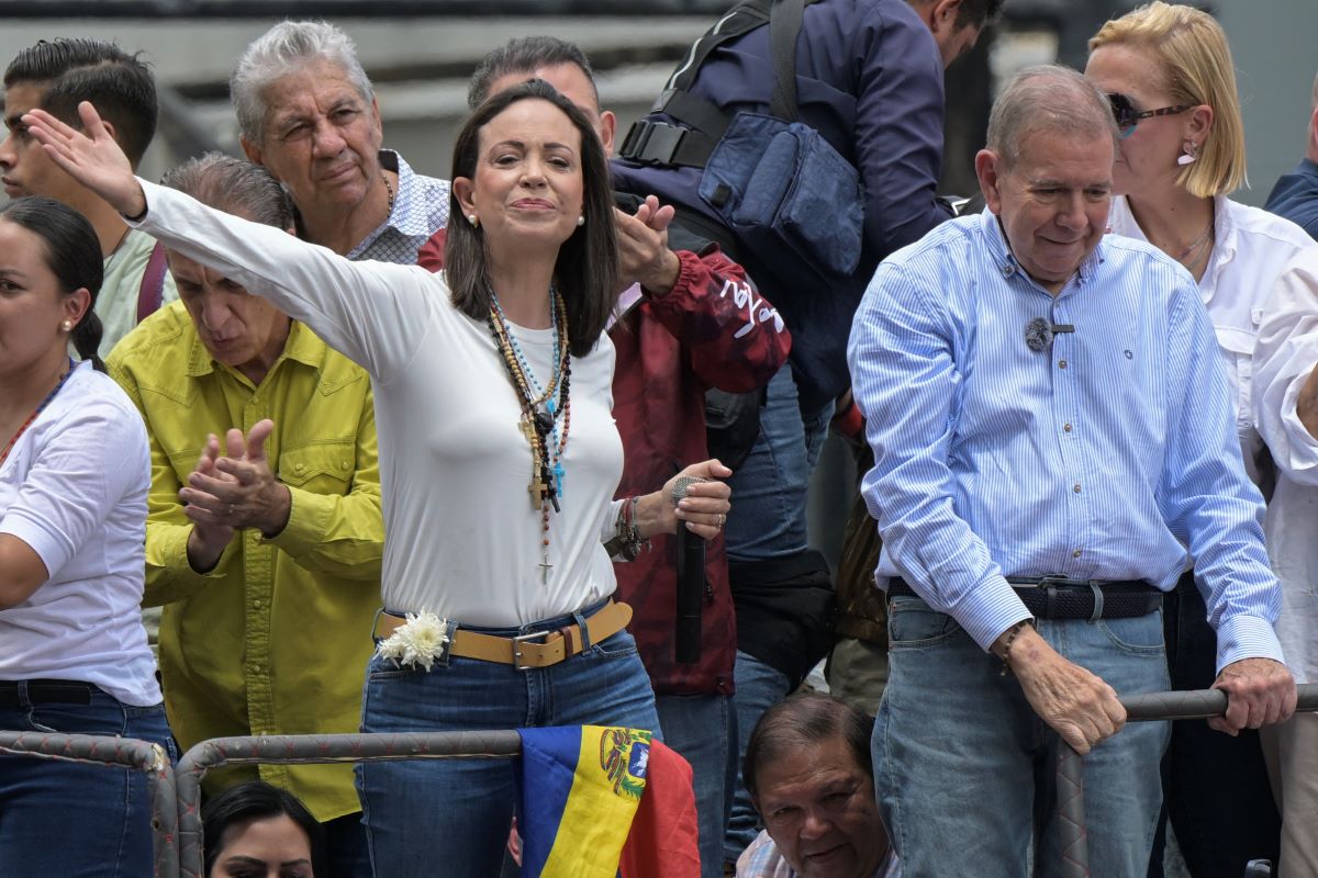 Costa Rica ofrece asilo político a líderes opositores de Venezuela