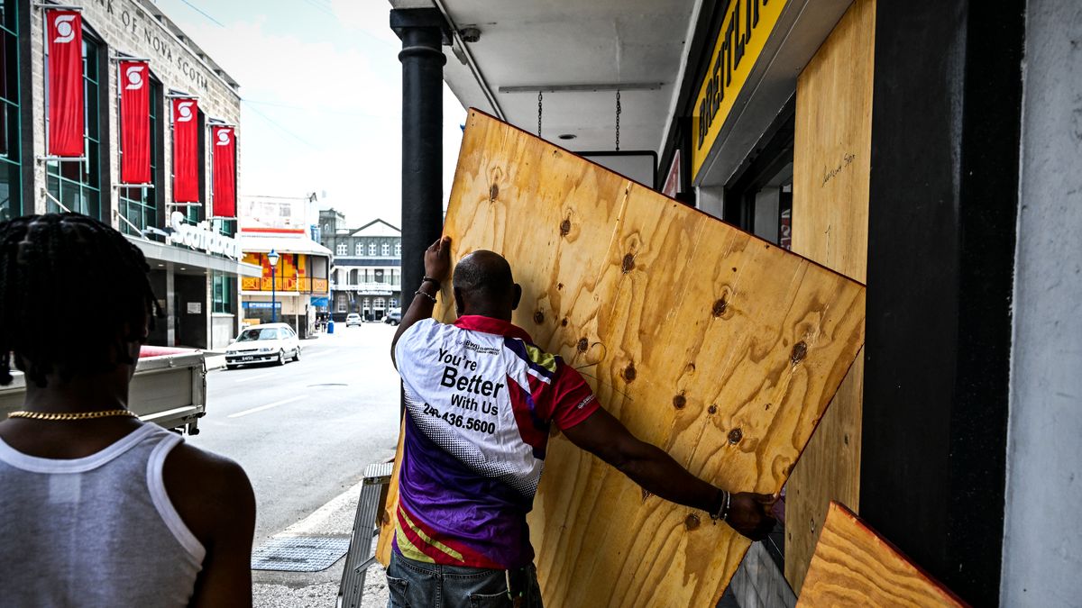 'Dangerous' Hurricane Beryl stalks Caribbean