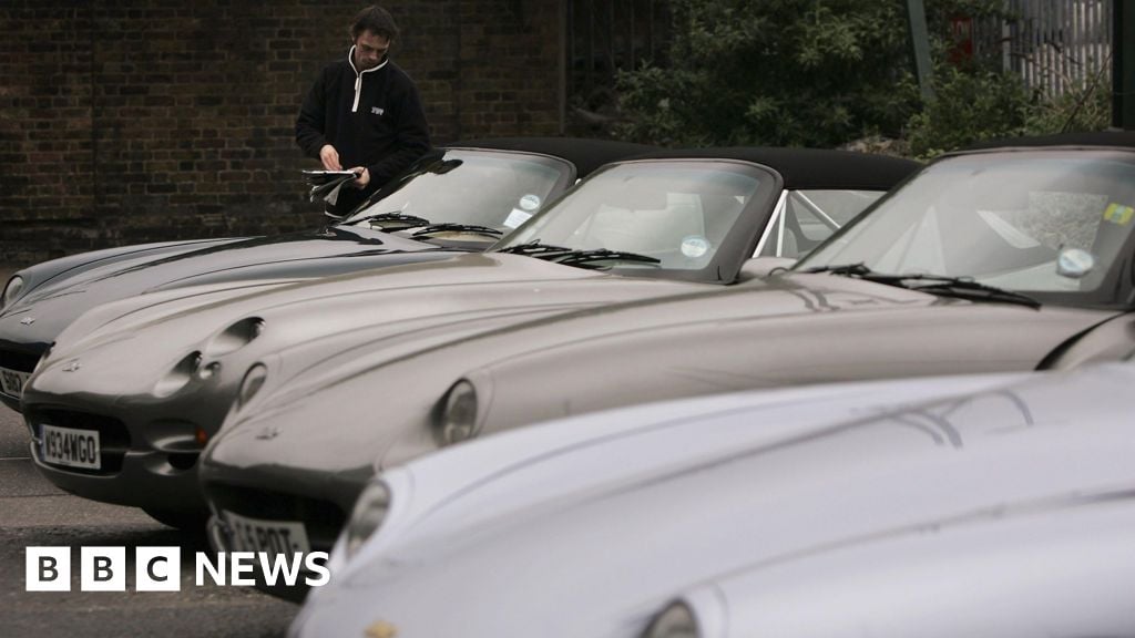 Concerns over failed sports car deal 'overspend'