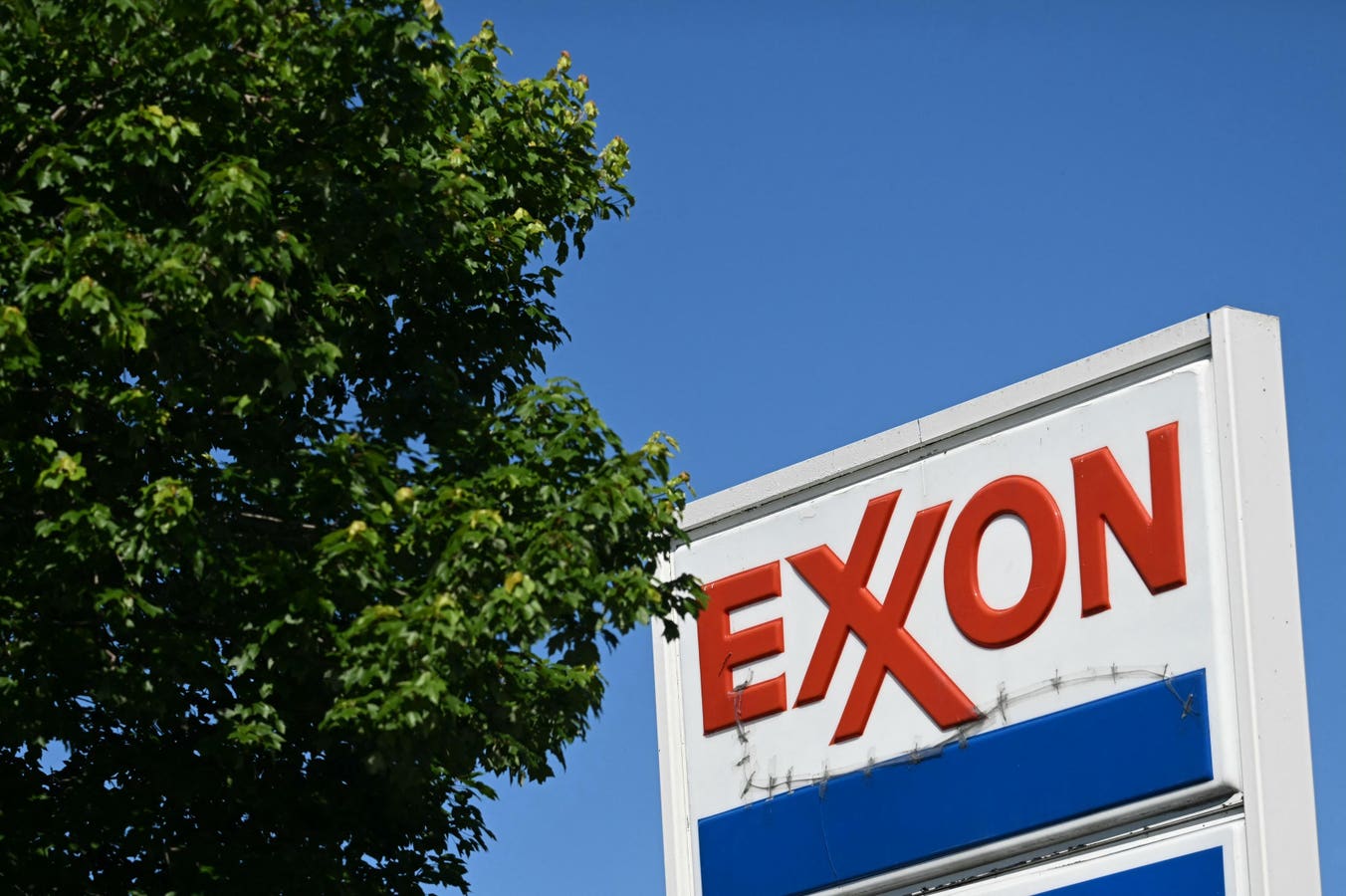 Rising 18% This Year, Will Exxon Mobil’s Run Continue Following Q2 Results?
