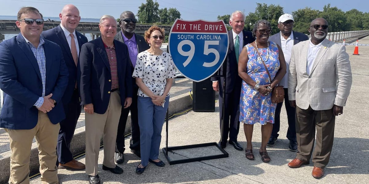 SC leaders celebrate $175M federal award to build new Lake Marion bridge