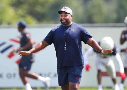 Patriots coach Jerod Mayo had a rough week. He weathered it impressively.