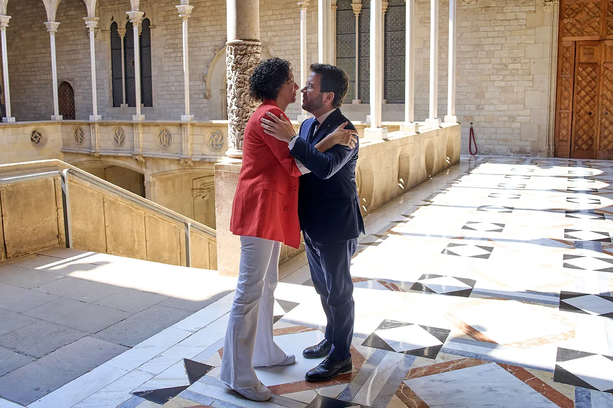 La militancia de ERC amenaza a Rovira con tumbar el pacto con Illa: "No hay que hacerle el juego al PSC y entrar en el Govern, ni de broma"