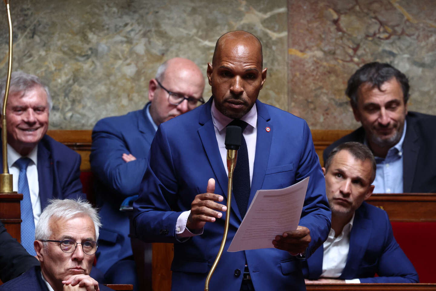 A l’Assemblée nationale, les députés ultramarins plus courtisés que jamais