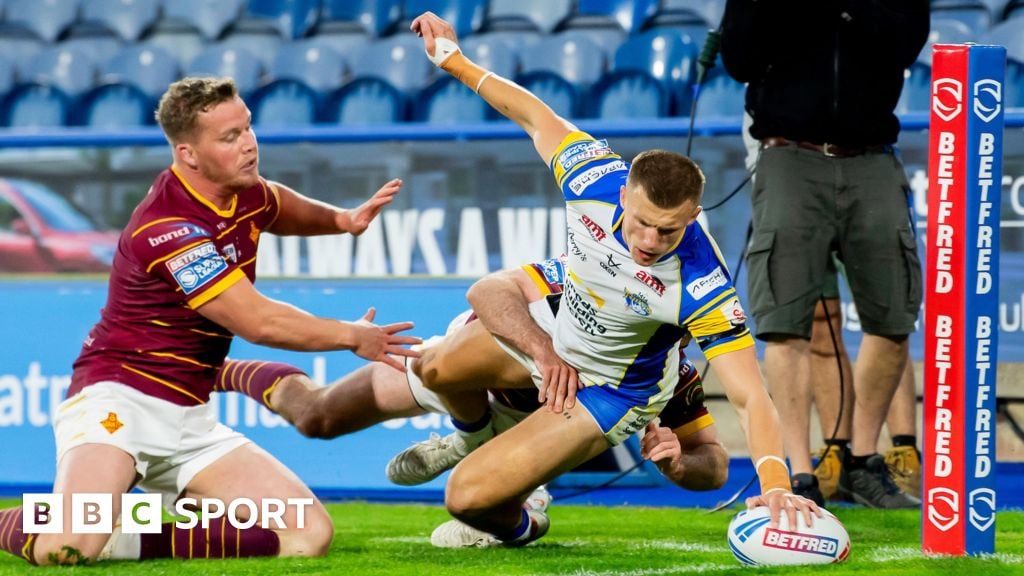 Handley helps Leeds to comfortable win at Giants