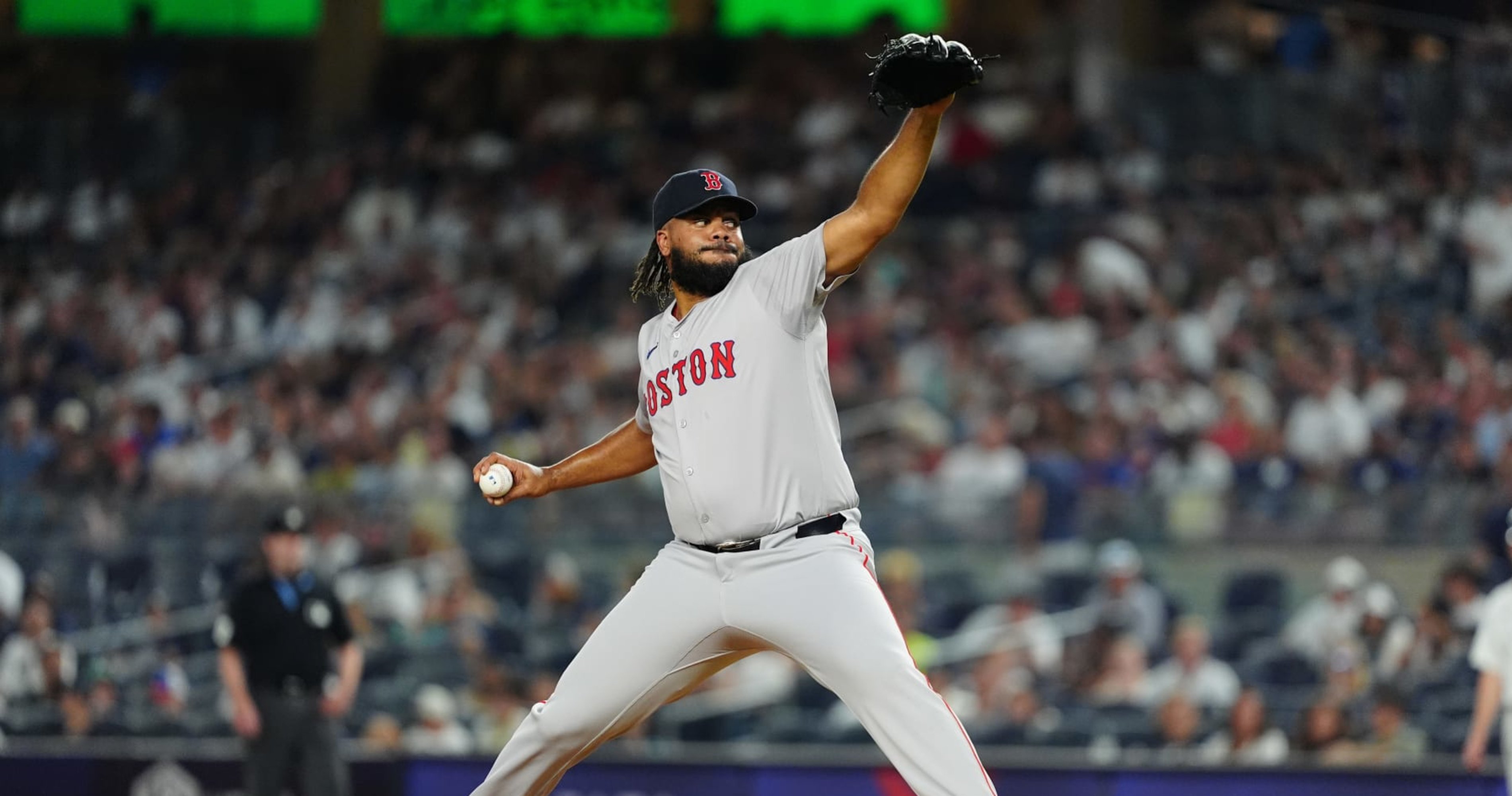 Red Sox's Kenley Jansen Won't Go to Rockies Series in Colorado Due to Heart Condition