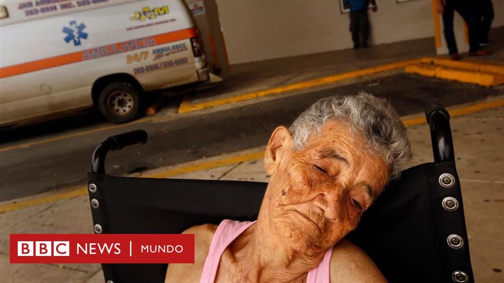 "Están dejando morir a nuestra gente": la grave crisis del sistema de salud de Puerto Rico (que alguna vez transformó la vida de la población de la isla)