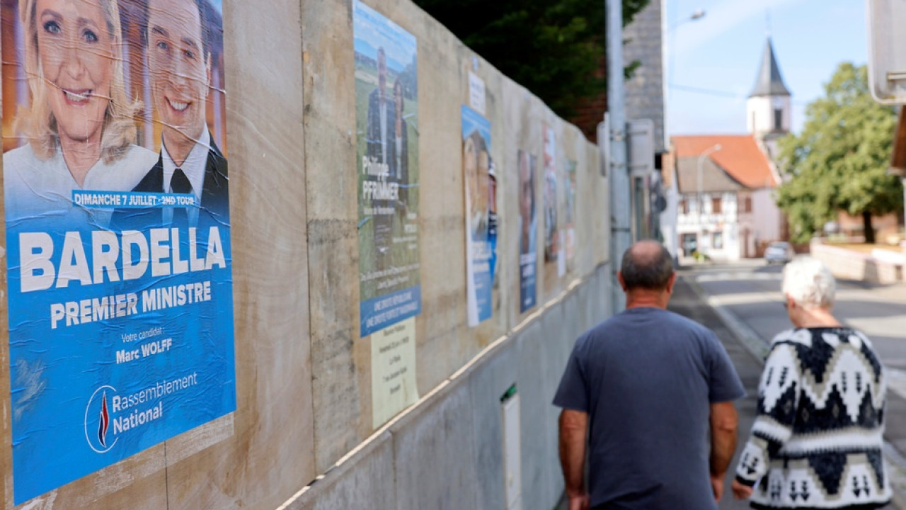 Γαλλικές εκλογές: Ιστορικό ρεκόρ προσέλευσης 43 χρόνων στις κάλπες - Οι ψηφοφόροι ανησυχούν για το μέλλον