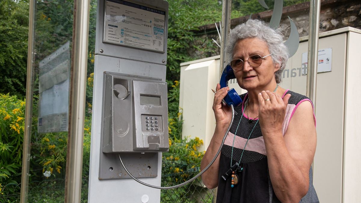 Objekt mit Retro-Charme: Telefonzelle in Murbach wird zur Touristenattraktion
