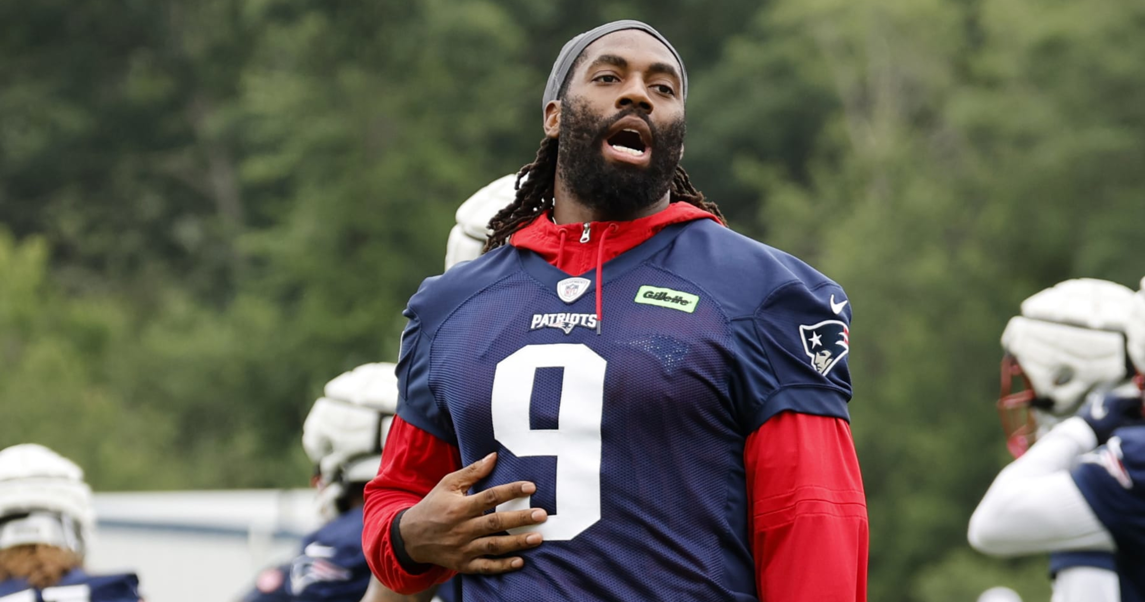 Video: Patriots' Matthew Judon, Jerod Mayo Appear to Exchange Words at Practice