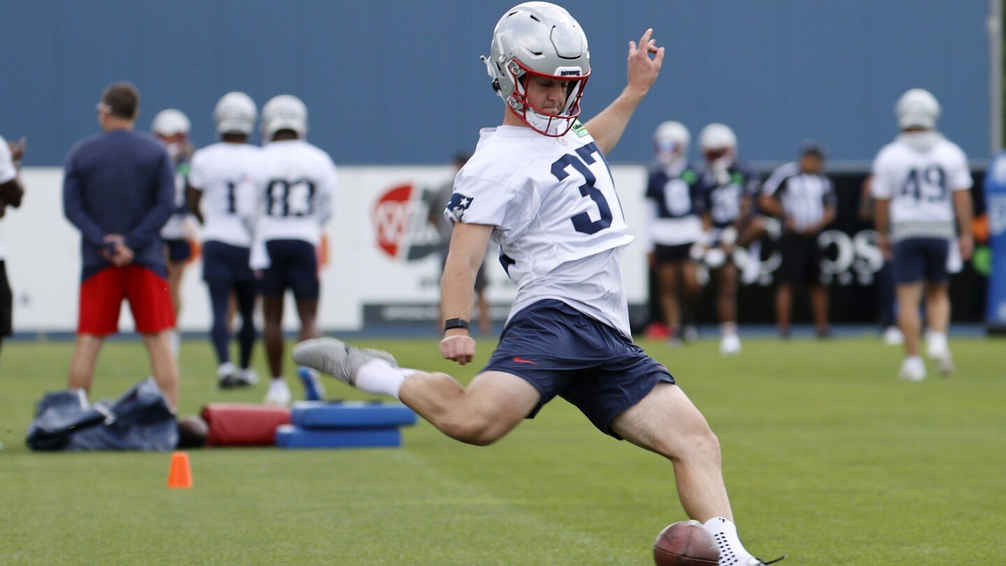 Patriots' Chad Ryland, Joey Slye set for a training camp competition at kicker