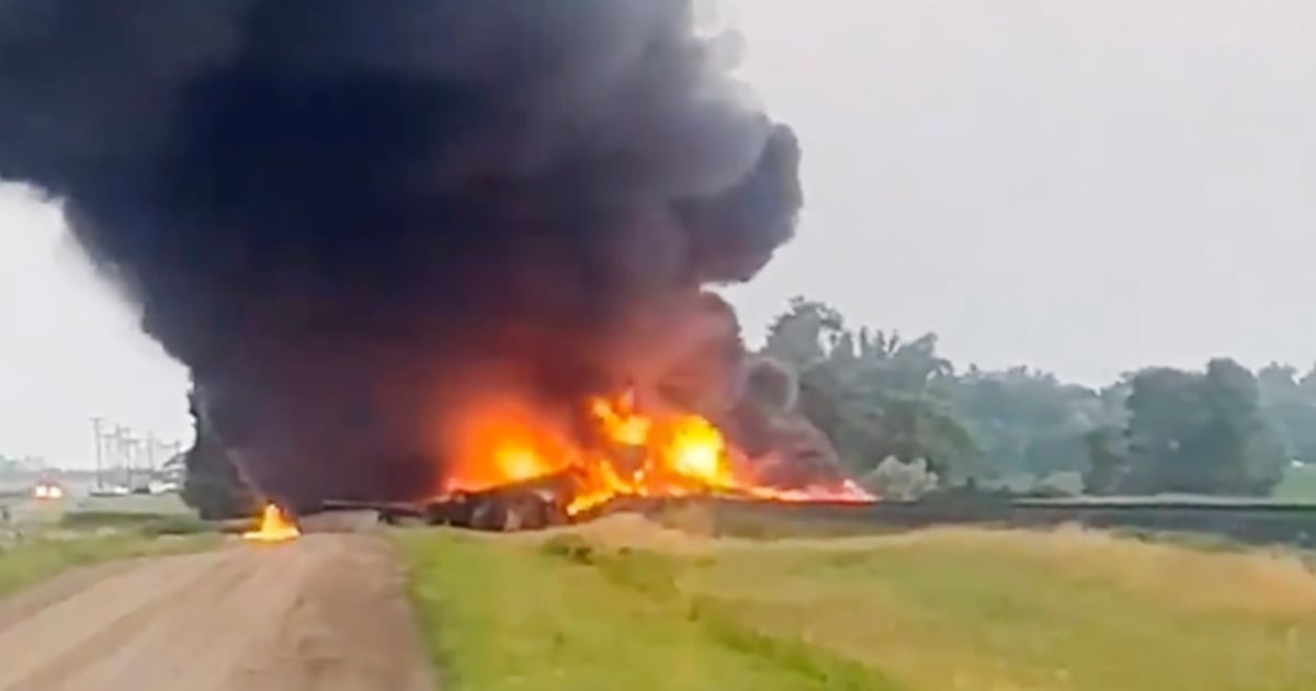 Shelter-in-place order briefly issued at North Dakota derailment site, officials say