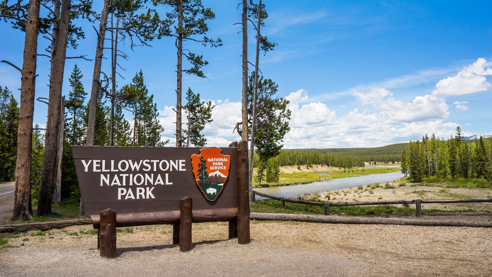 Suspect fatally shot by park rangers at Yellowstone after allegedly making threats