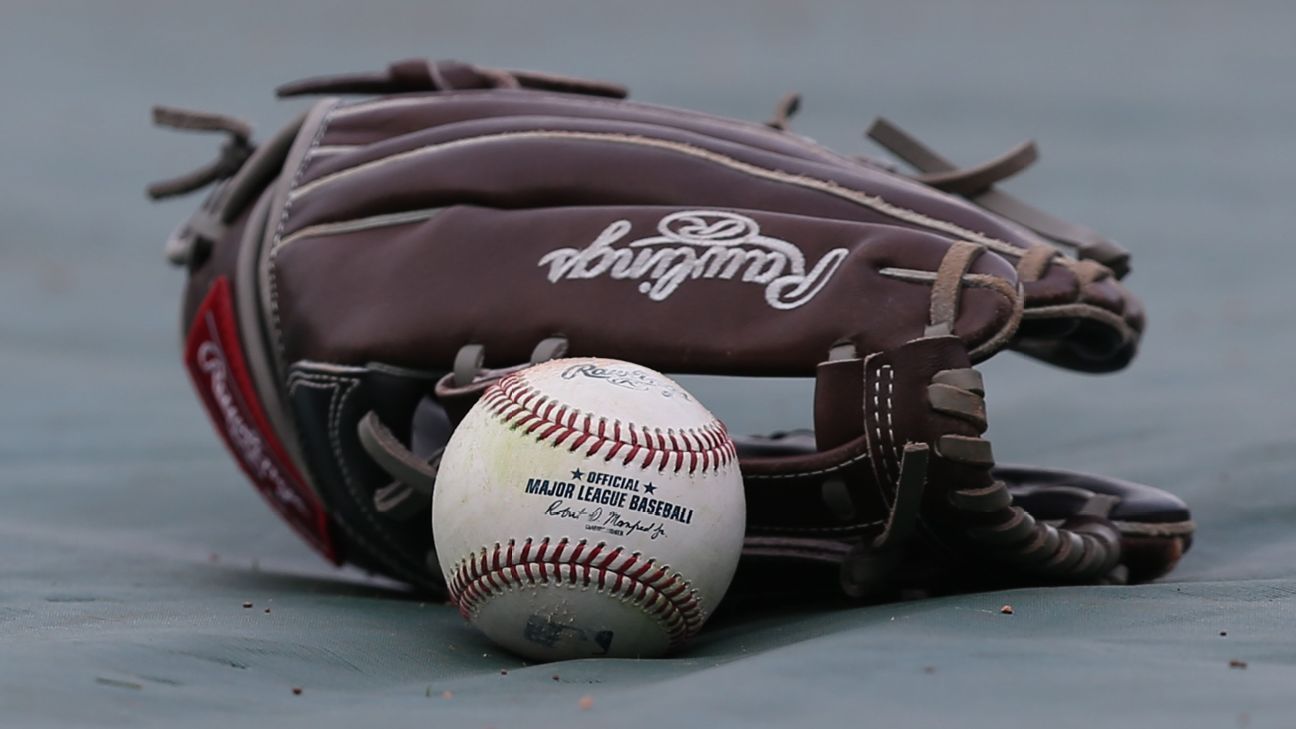 Sioux City Explorers' bus catches fire in Iowa