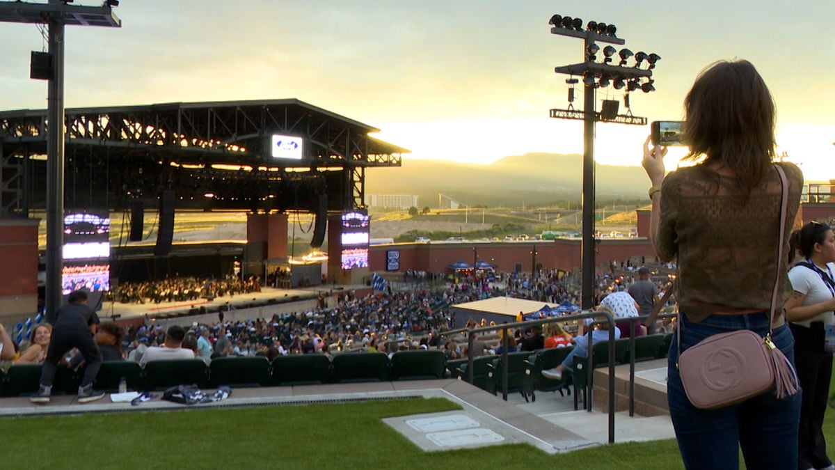 Ford Amphitheater brings in hundreds for soft opening event ahead of packed opening weekend