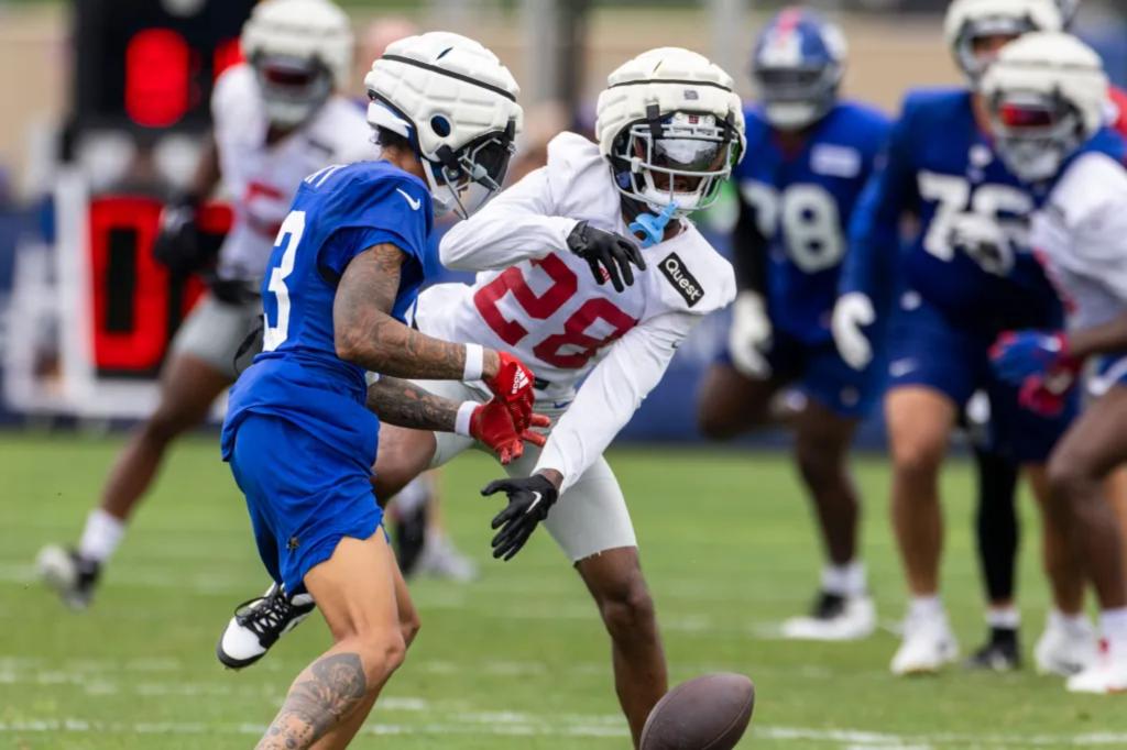 Giants' cornerback battle heating up at training camp