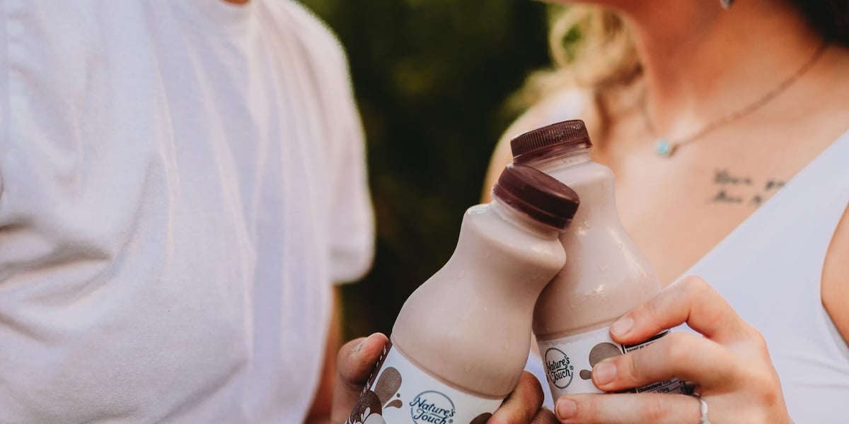 From checkout line to lifelong love: Wisconsin couple highlights Kwik Trip love story in engagement photos