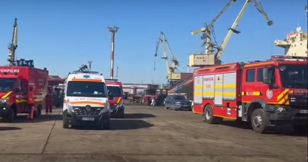 Patru muncitori români au murit în incendiul izbucnit pe un vas din Șantierul Naval Midia VIDEO