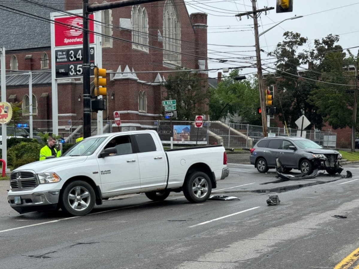 Concord Police Investigating Crash On North Main Street