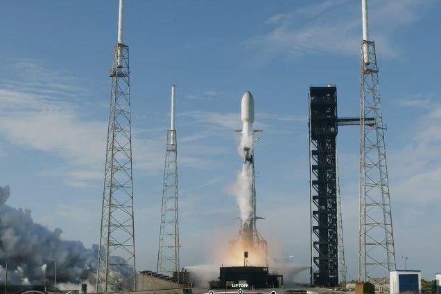 SpaceX's Falcon 9 launches 21 satellites from Florida; another one set for Sunday