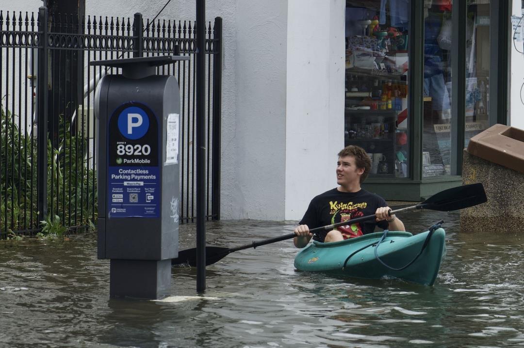 Intense Flooding After Debby Slams East Coast