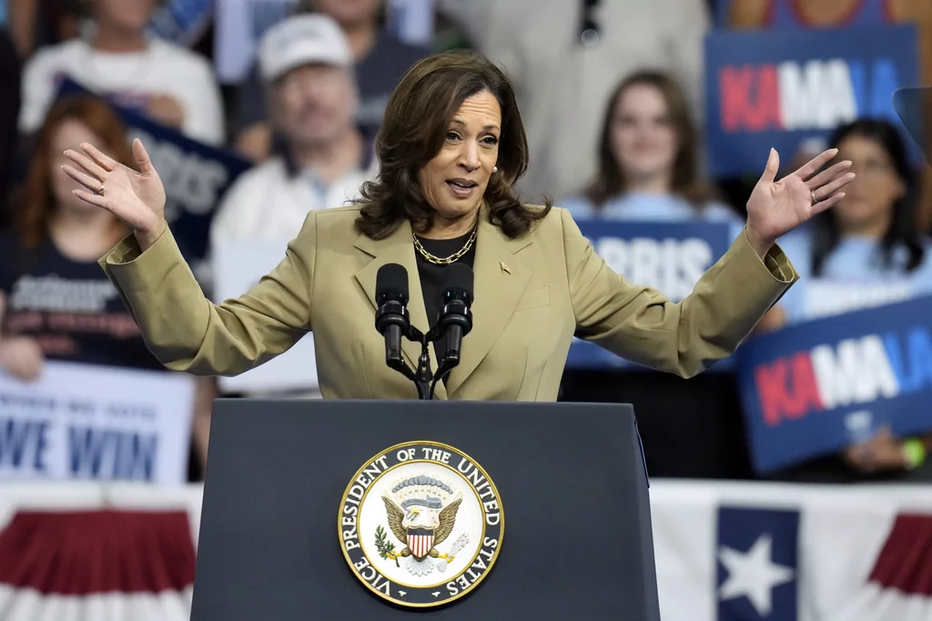 Harris tries new approach to rally hecklers: ‘Now is the time to get a ceasefire deal’