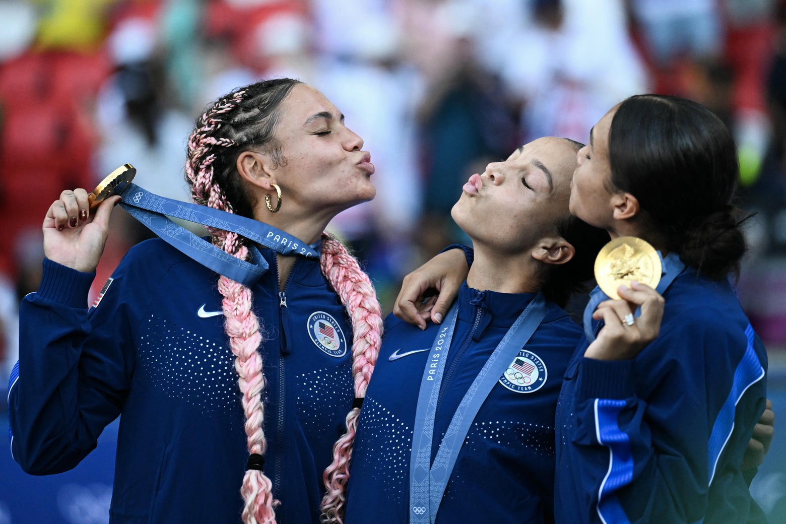 The USWNT beats Brazil in the gold medal final.