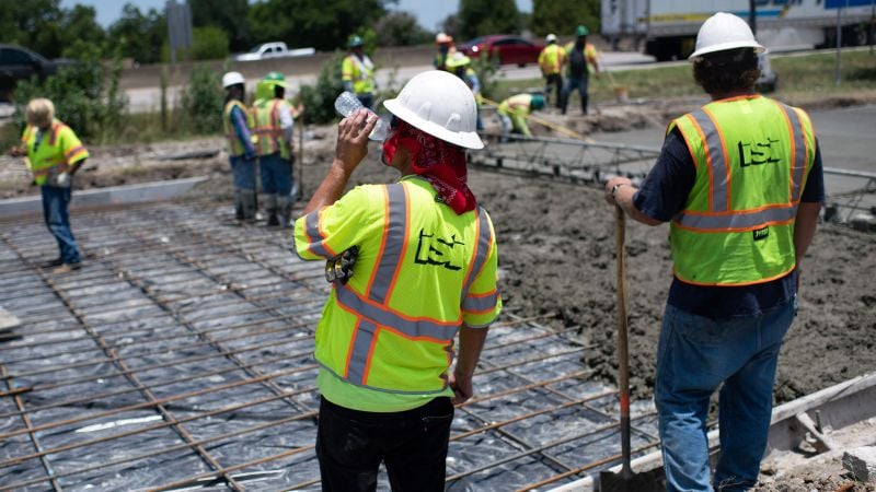 Lack of worker heat protections despite rising temperatures leave patchwork of guidelines, put workers in danger