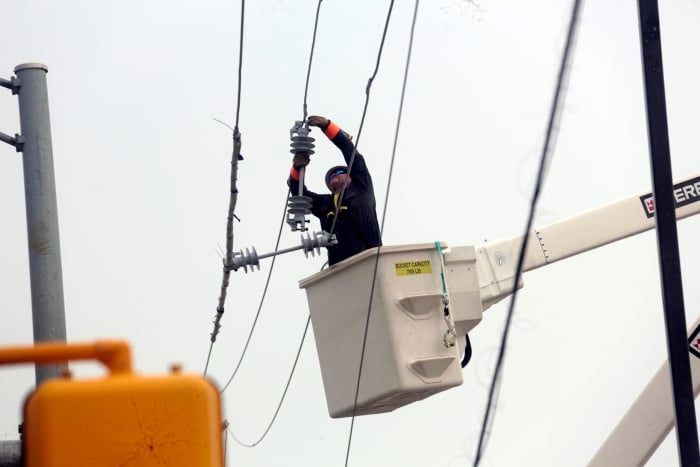 Texas launches new investigation into Houston's power utility following deadly outages after Beryl