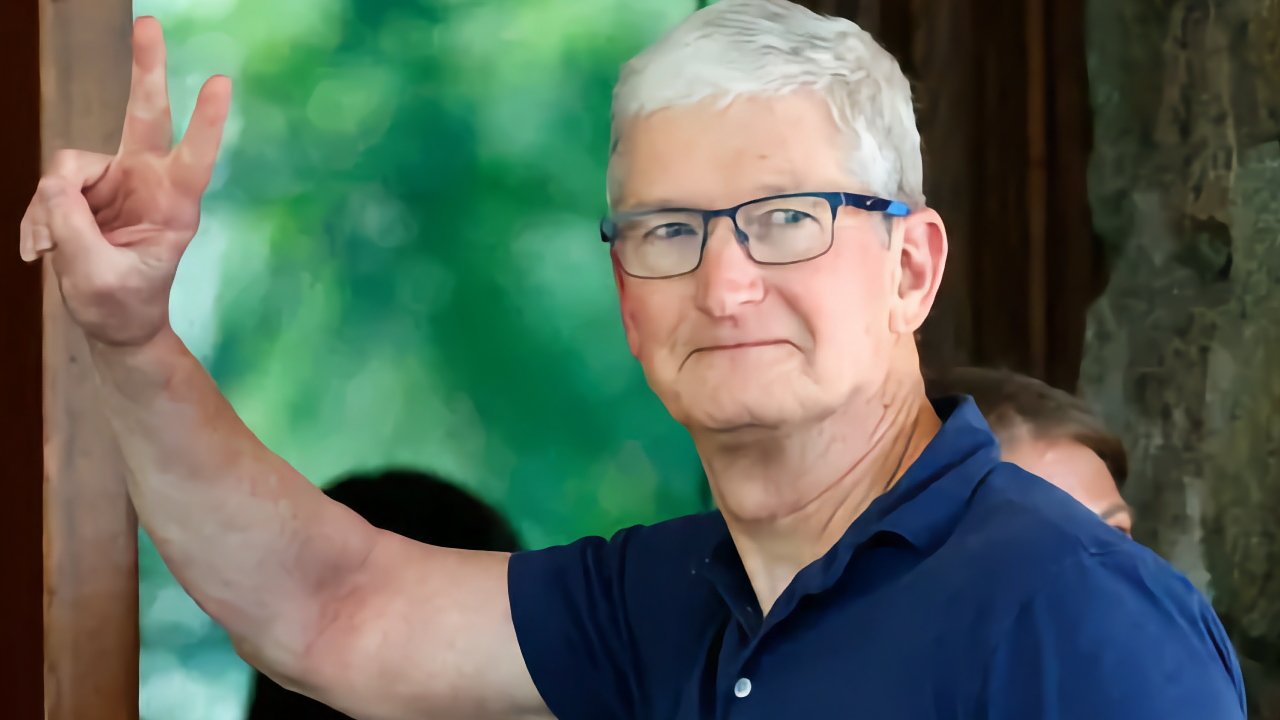 Tim Cook, Eddy Cue, and Sam Altman hobnob at annual Sun Valley media retreat