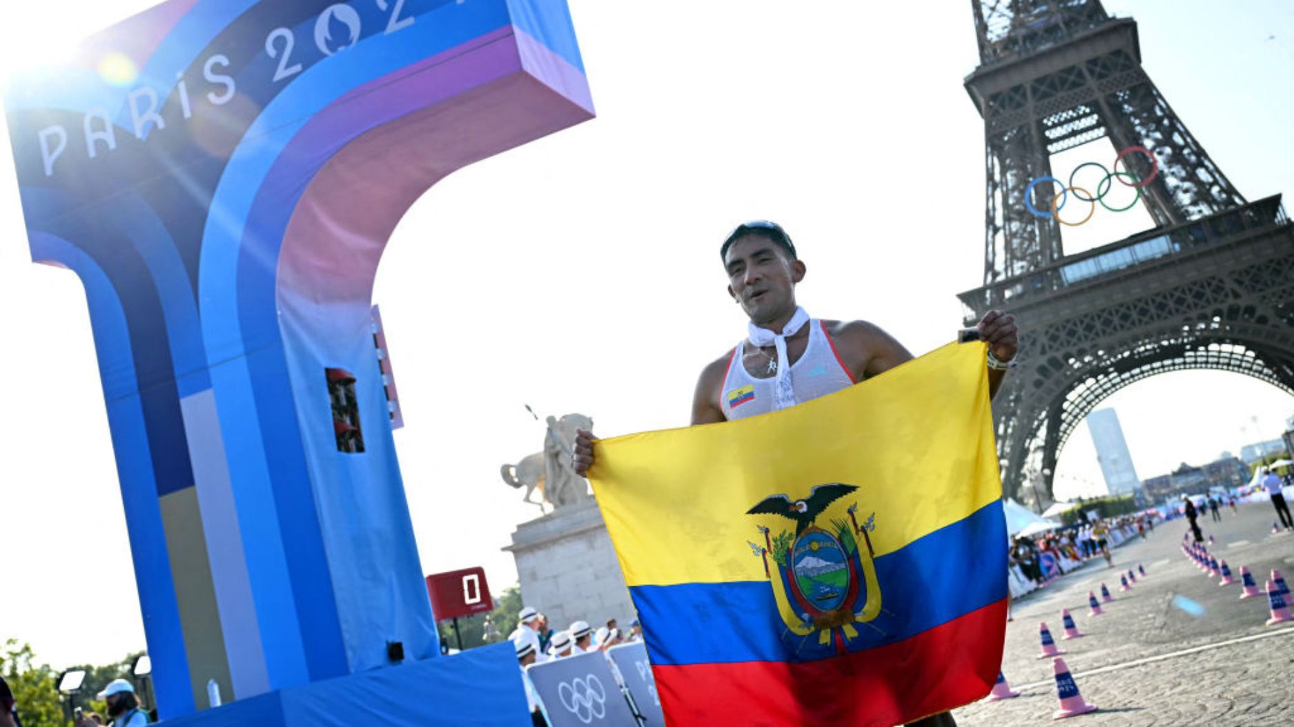 Daniel Pintado gana el oro para Ecuador en marcha de 20 km en los JJ.OO. París 2024; Brasil y España completaron el podio