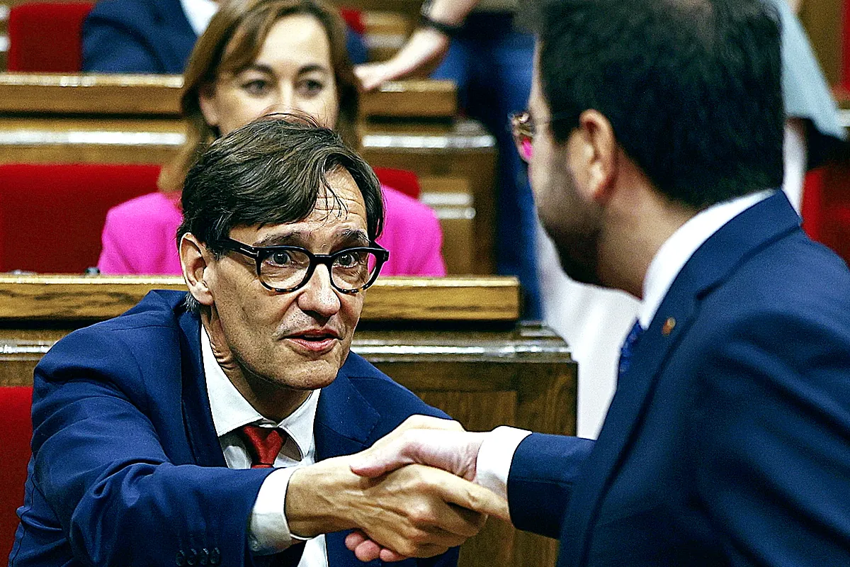 Las carpetas económicas de la negociación ERC-PSC más allá del 'concierto catalán': Seguridad Social, gestión de El Prat, recursos para Rodalies, deuda pública...