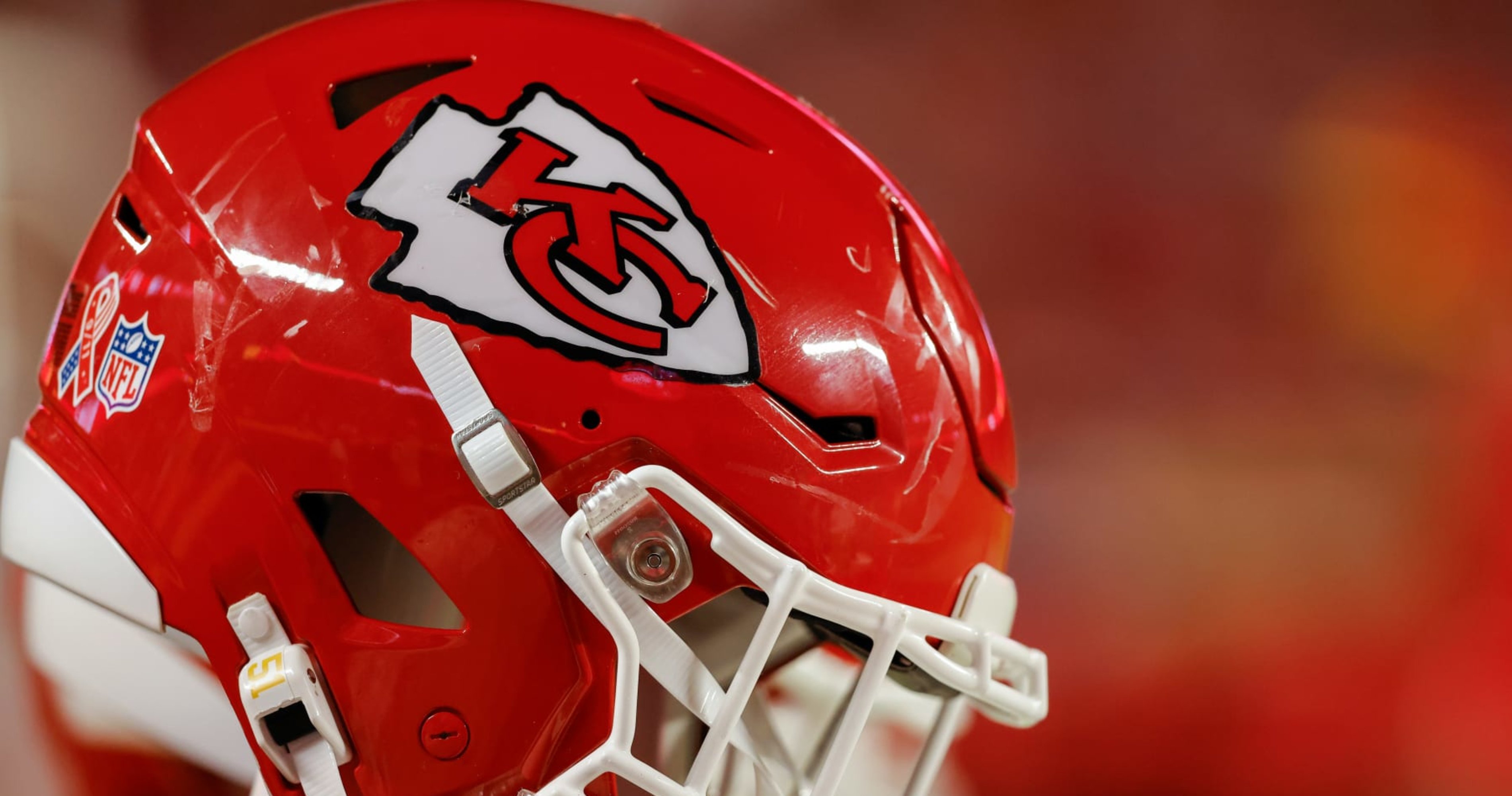 Police Charge Man for Terrorist Threat on KC Chiefs Members at Morgan Wallen Concert