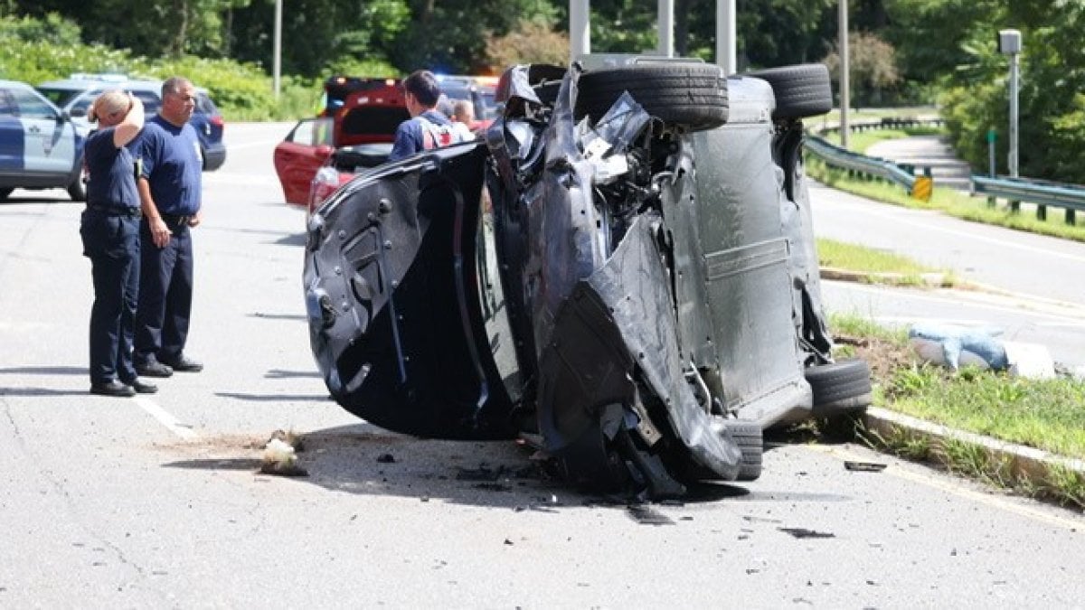 Driver crashes in Watertown after Cambridge school threat, fleeing police