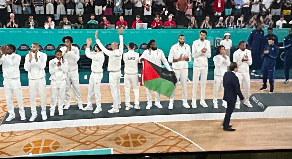 Mike Tirico Draws Criticism For Palestinian Flag Gaffe During Men’s Basketball Olympics Awards Ceremony