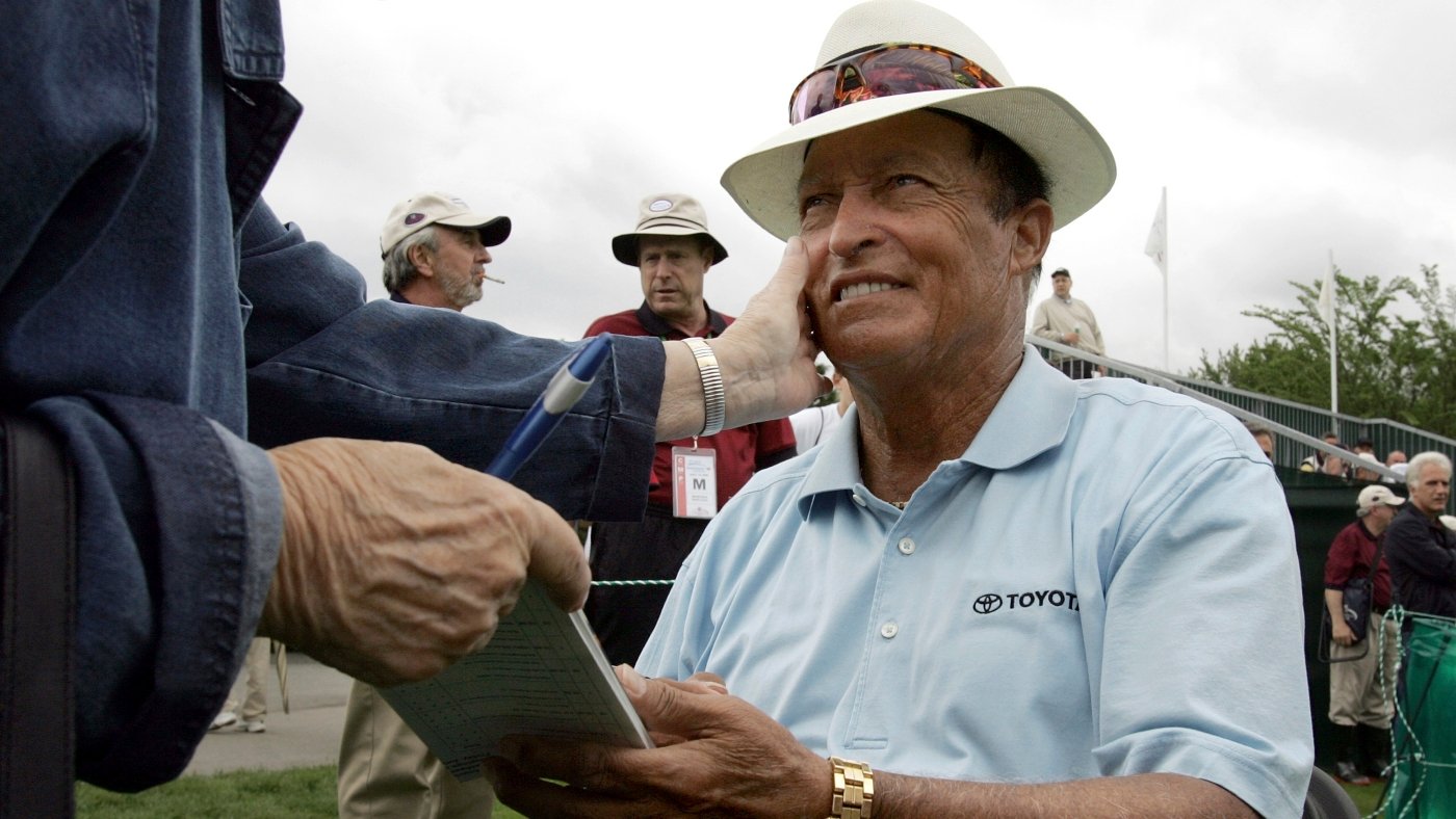 'Chi Chi' Rodriguez, a Hall of Fame golfer who livened up the sport, dies at 88