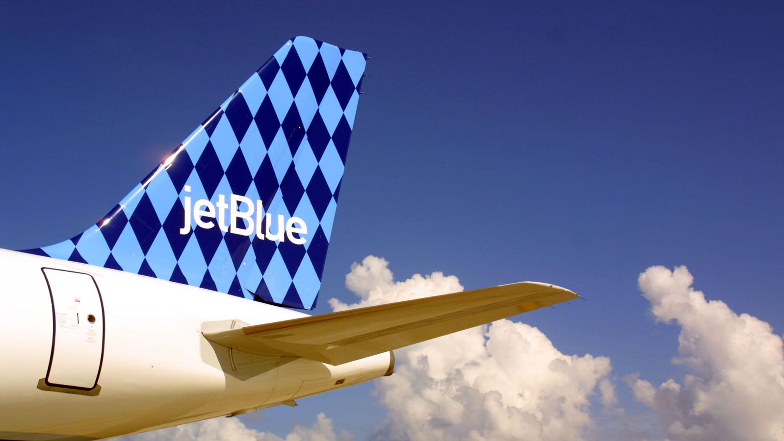 JetBlue Shares Soar 18% — Biggest Day Since February