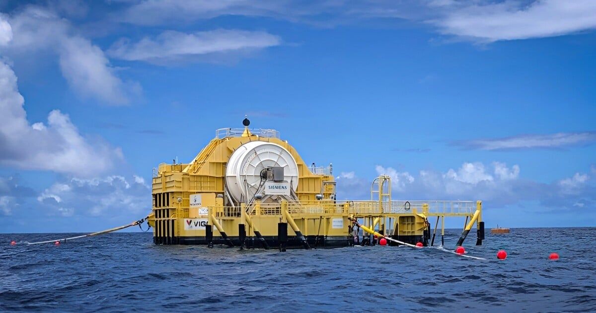 Revolutionary grid-scale wave energy generator deployed in Hawaii