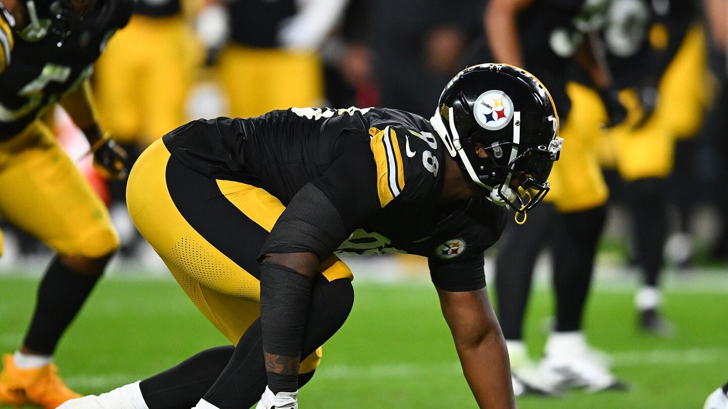 Steelers move DeMarvin Leal to OLB