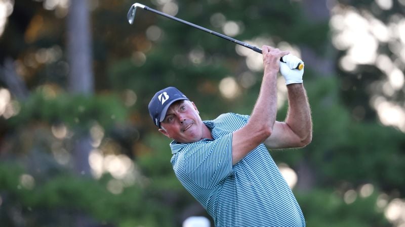 PGA golfer Matt Kuchar finishes tournament alone on empty course