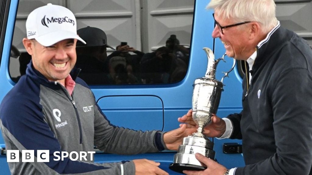 'Sad to give back member of family Claret Jug'