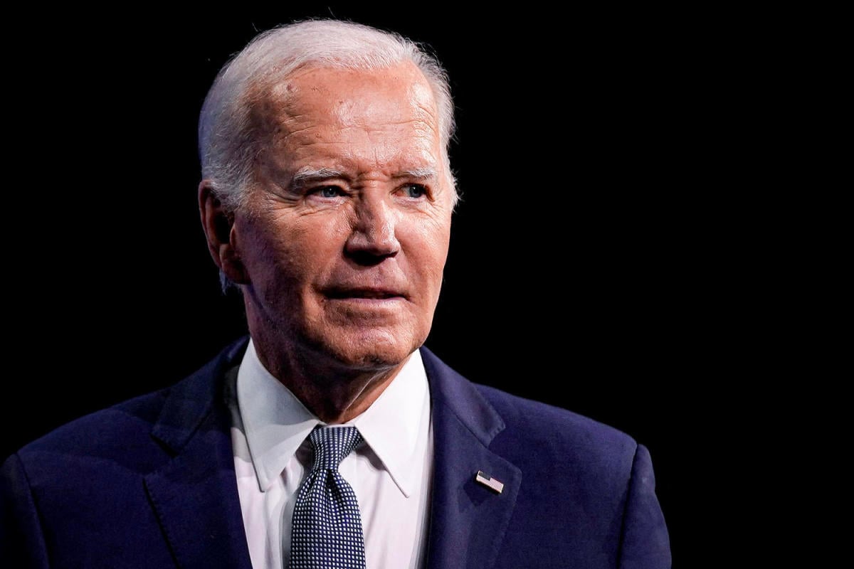 'We're close to the end': Biden world braces for the possibility that the president steps aside