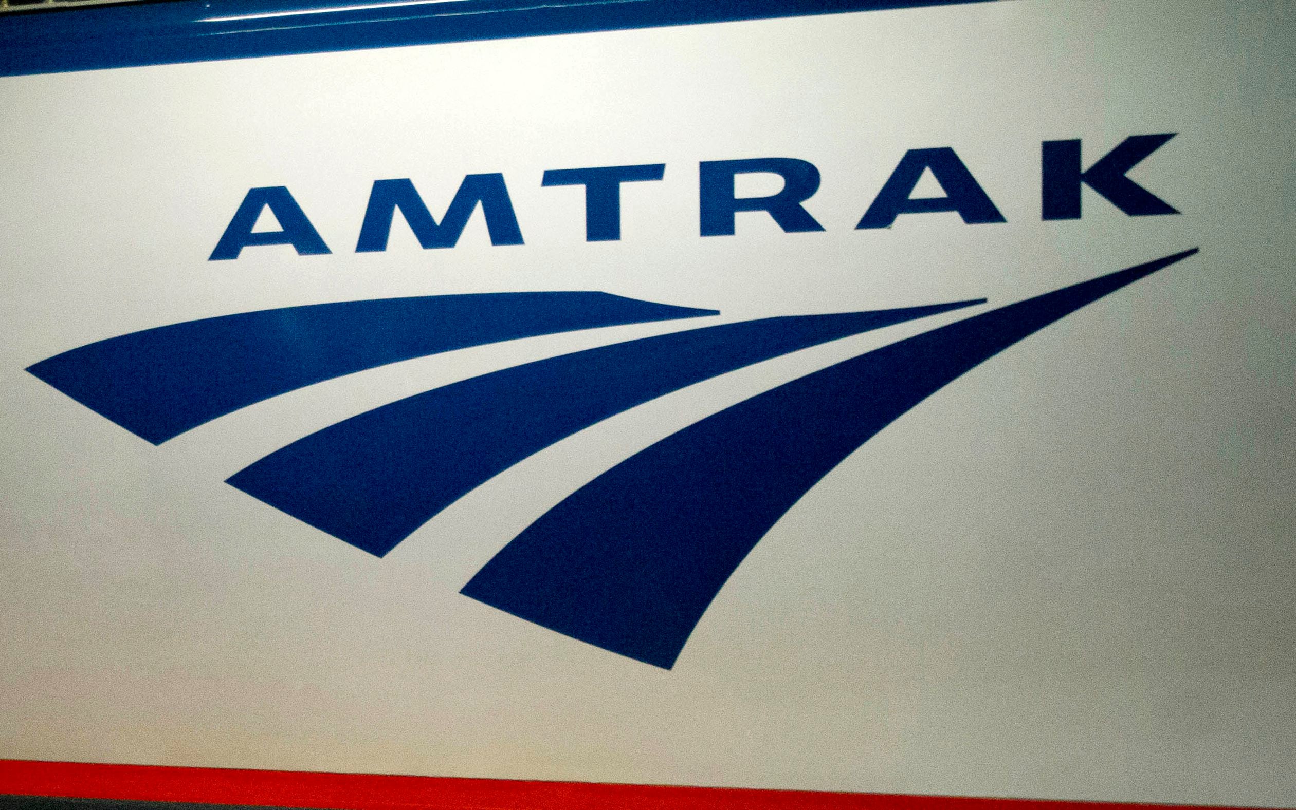 Amtrak train from Springfield hits tractor trailer in Connecticut